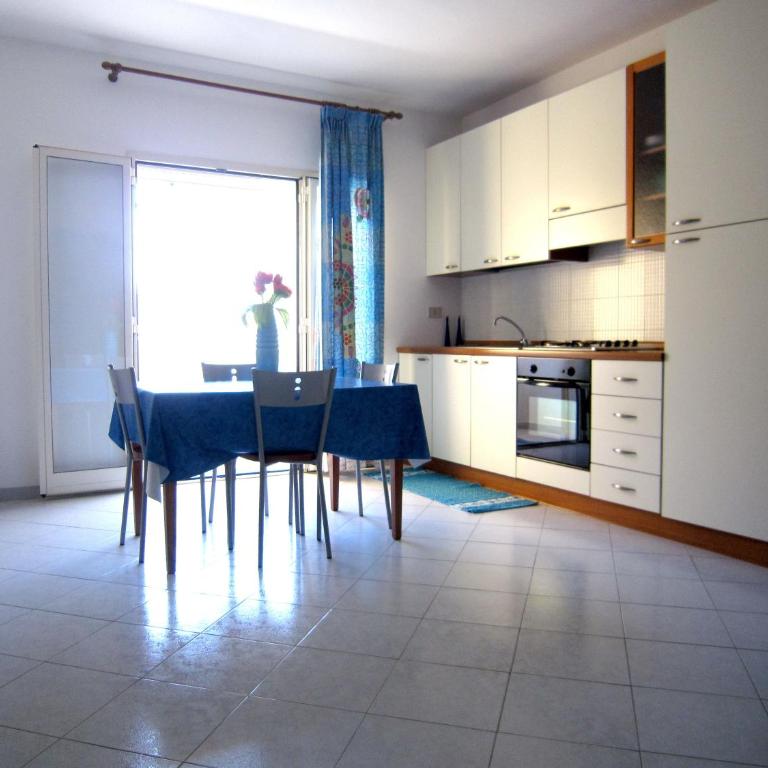 La Salinella - Appartamento con 1 Camera da Letto con Balcone e Vista Città - 5