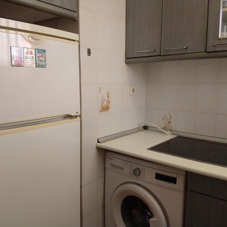 Estupendo apartamento en el edificio DMS1 en La Pineda - Two-Bedroom Apartment - 23