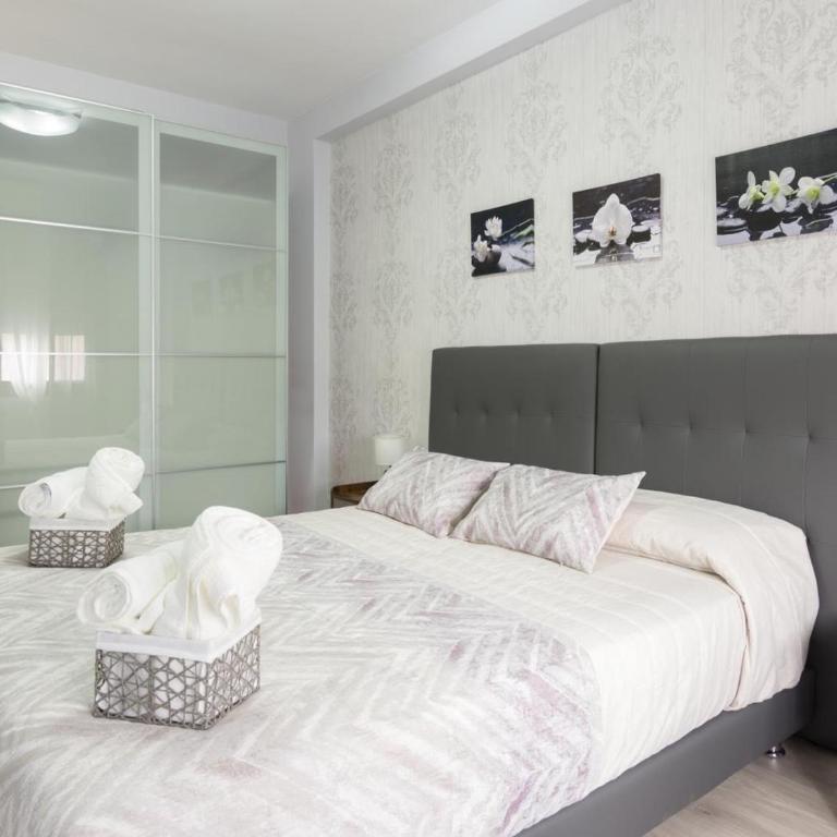 Click&Flat Xoriguer - Three-Bedroom Apartment - 5