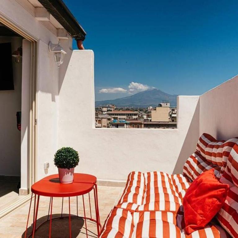 Attico in pieno centro storico di Catania - Appartamento con 2 Camere da Letto - 1