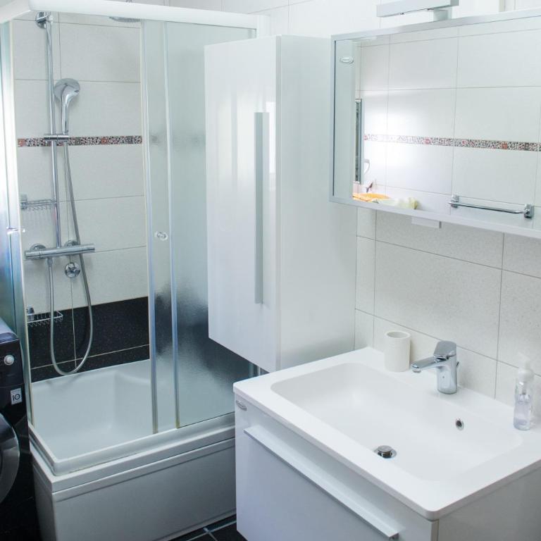 Hidden gem of Old Town - Three-Bedroom Apartment - 25