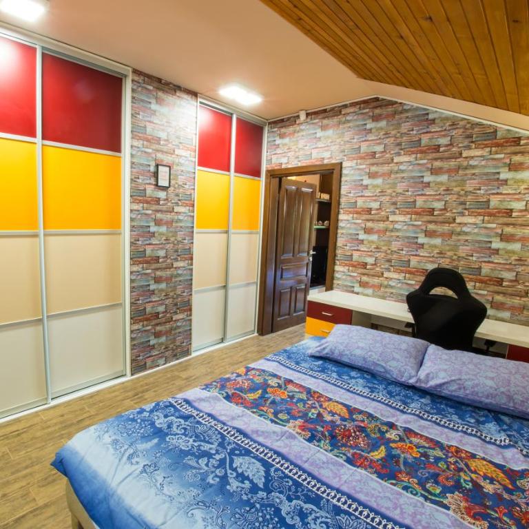 Hidden gem of Old Town - Three-Bedroom Apartment - 19