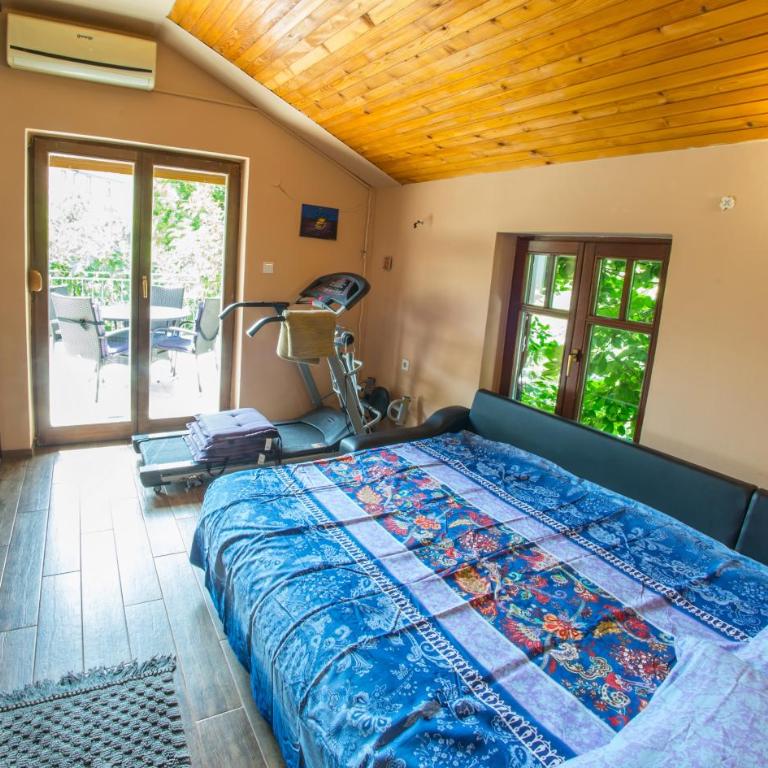 Hidden gem of Old Town - Three-Bedroom Apartment - 6