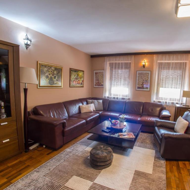 Hidden gem of Old Town - Three-Bedroom Apartment - 13