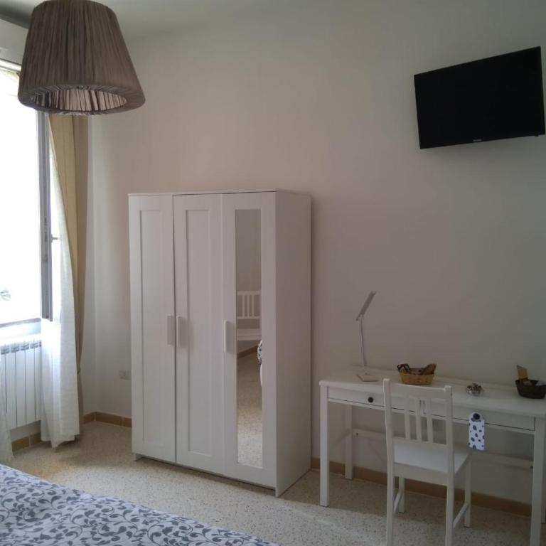 TORRE ANGELLARA B&B - Camera Matrimoniale/Doppia con Letti Singoli con Bagno Privato Esterno - 2