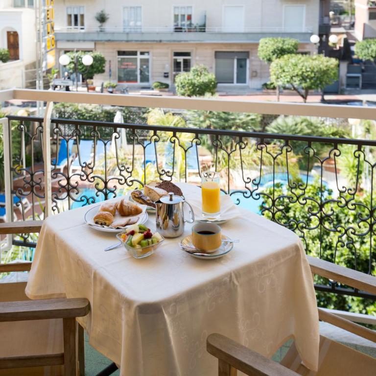 Hotel Torino Wellness & Spa - Junior Suite con Balcone e Vista Piscina - 8