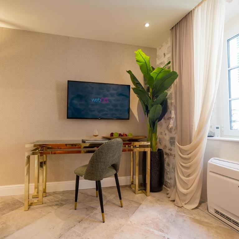 Apartments Hun - One-Bedroom Apartment - 6