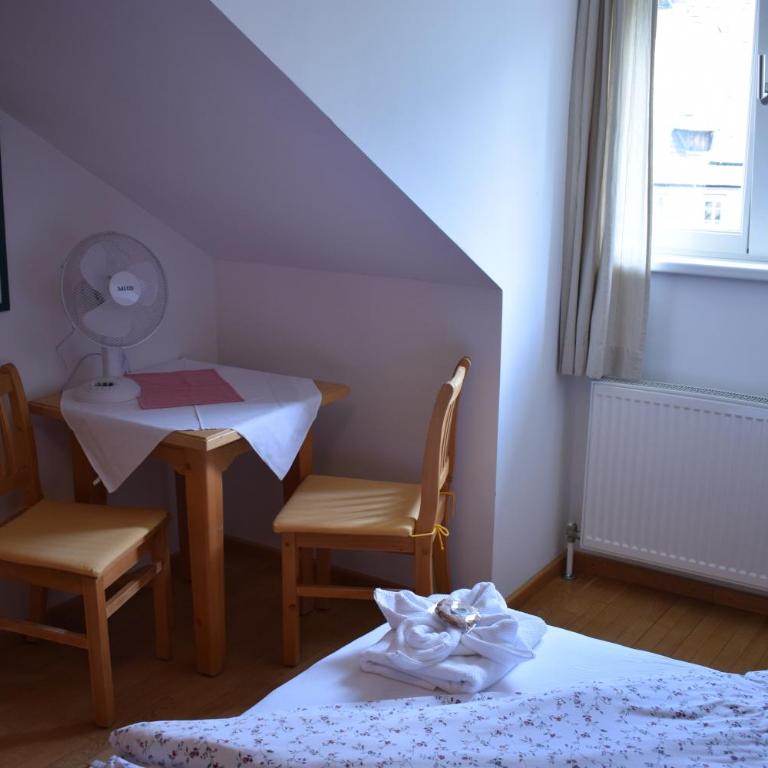 Frühstückspension Josefinum - Doppelzimmer - 6
