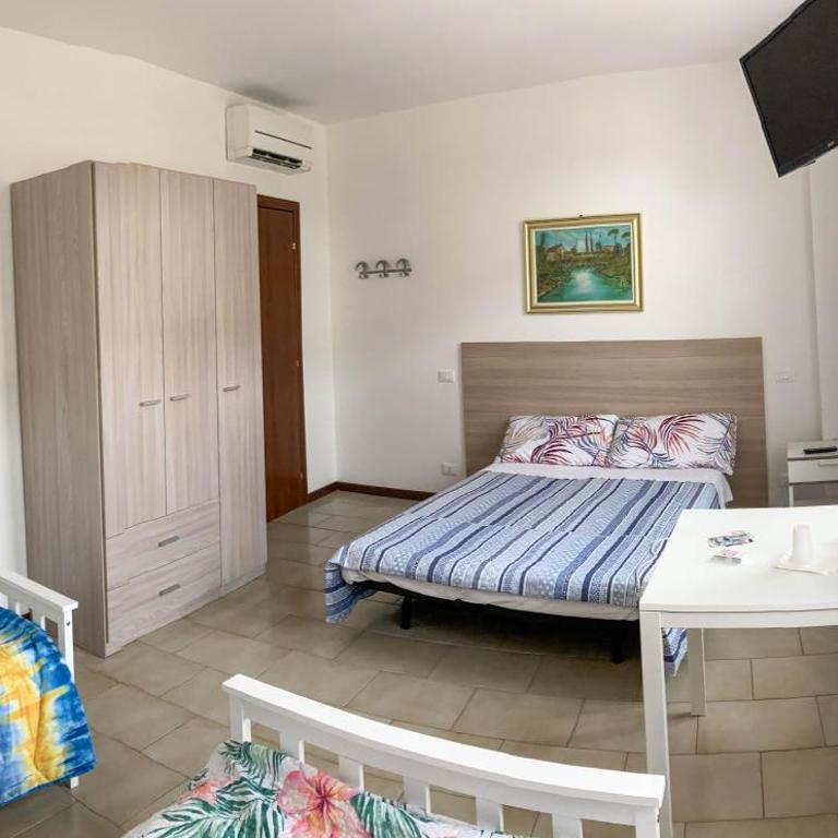 La Costa - Camera Tripla con Bagno Privato Esterno - 4