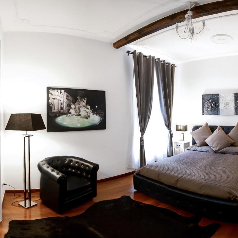 Easydomus Rome - Three-Bedroom Apartment - Address: Via dei Banchi Vecchi 139 - 3