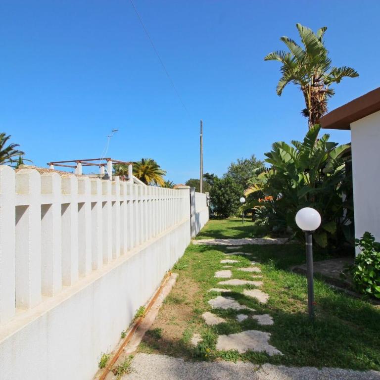 Villa Caterina a pochi passi dalla spiaggia con 3 Camere e Giardino Privato - Casa con 3 Camere da Letto - 44