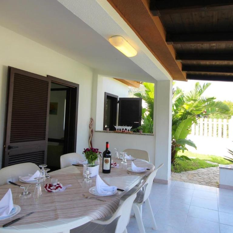 Villa Caterina a pochi passi dalla spiaggia con 3 Camere e Giardino Privato - Casa con 3 Camere da Letto - 11