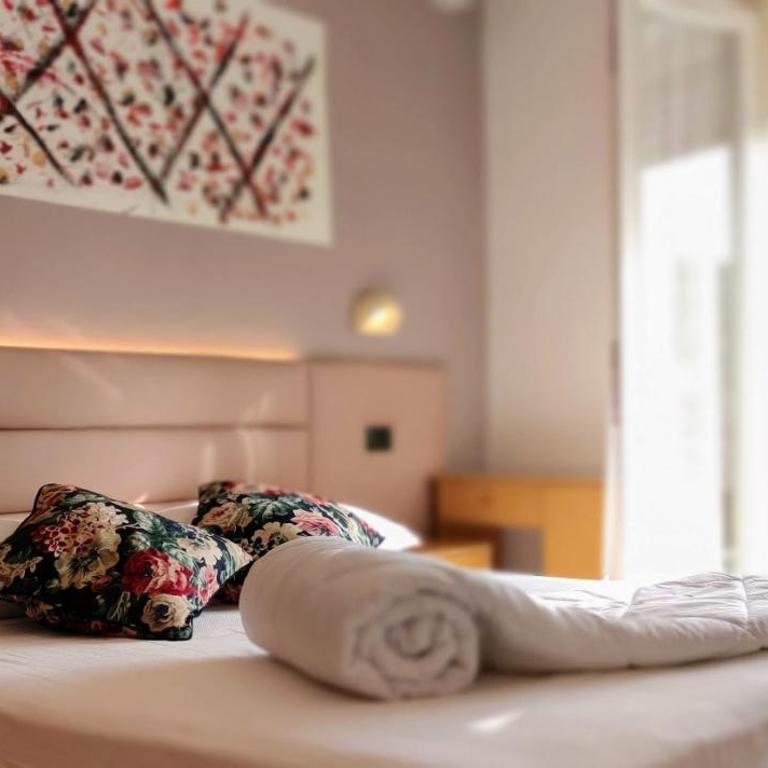 Hotel Villa Platani - Quadruple Room with Balcony - 4
