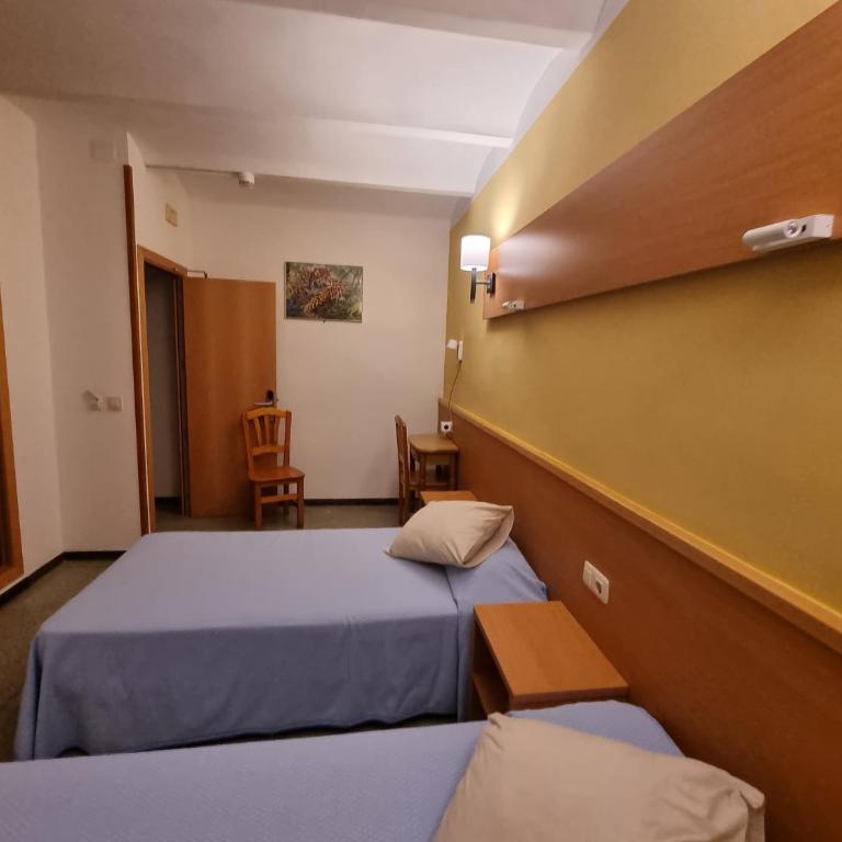 Pension El Ciervo - Habitación Doble con balcón - 2 camas - 7