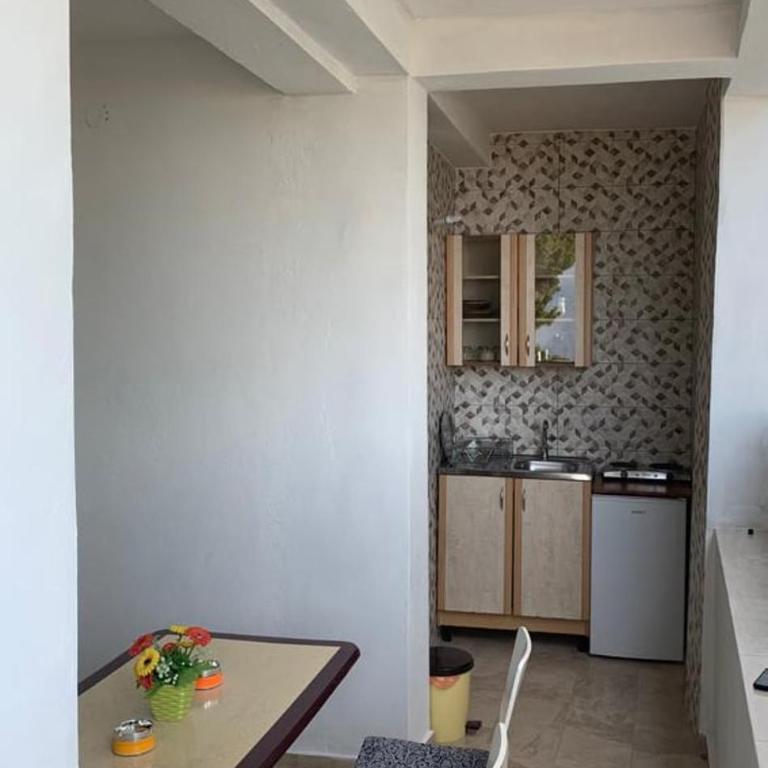 Beqa Apartments - Četvorokrevetna Soba sa Pogledom na More - 5