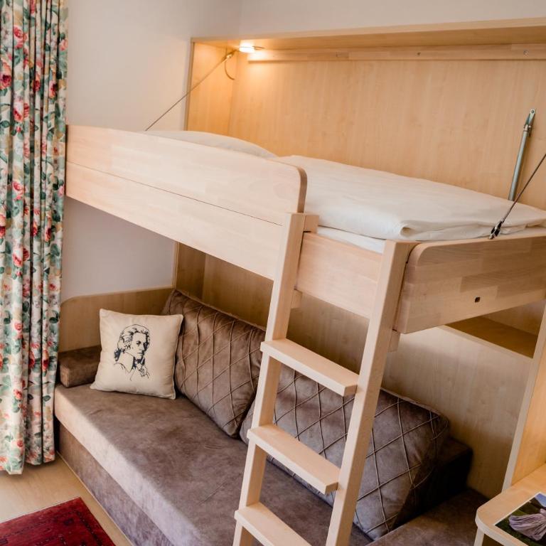 Pension Mozartblick - Doppelzimmer mit Seeblick - 6