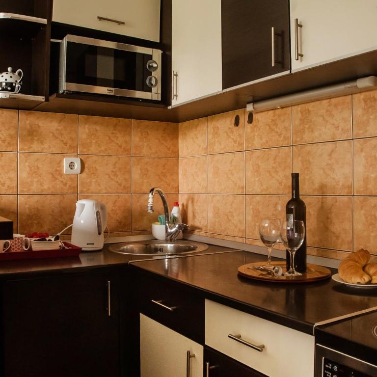 Point - One-Bedroom Apartment - 2