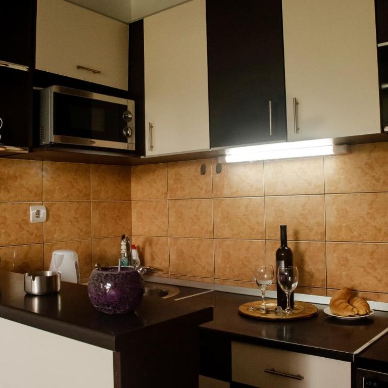 Point - One-Bedroom Apartment - 11