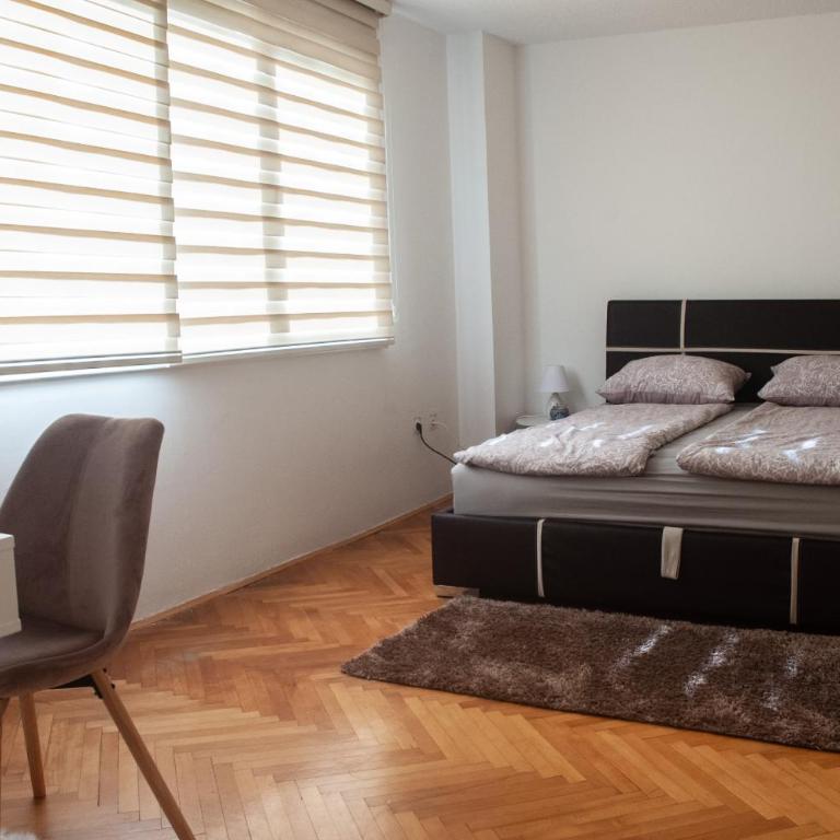 Point - One-Bedroom Apartment - 3