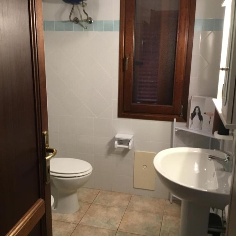 Via Genova 1480 - Casa con 2 Camere da Letto - 10