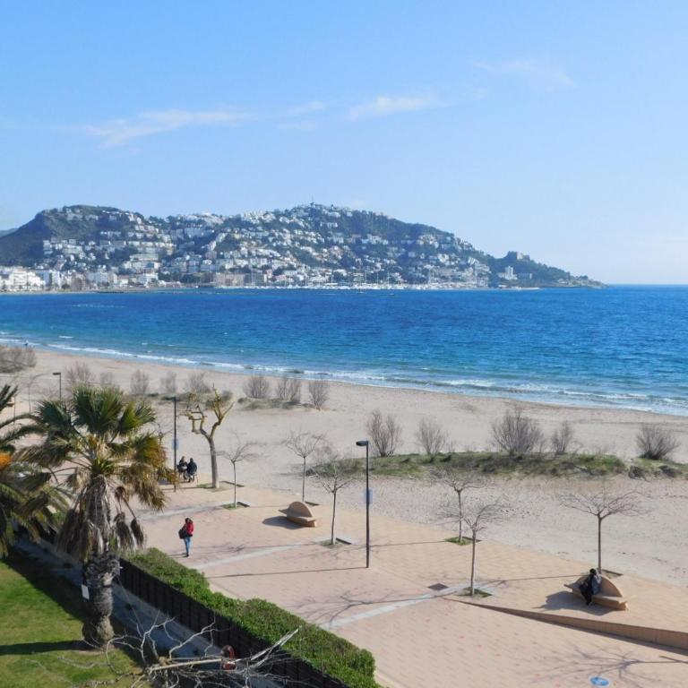 GMID IMMO Apartamento Oasis Atico - Two-Bedroom Apartment - 30
