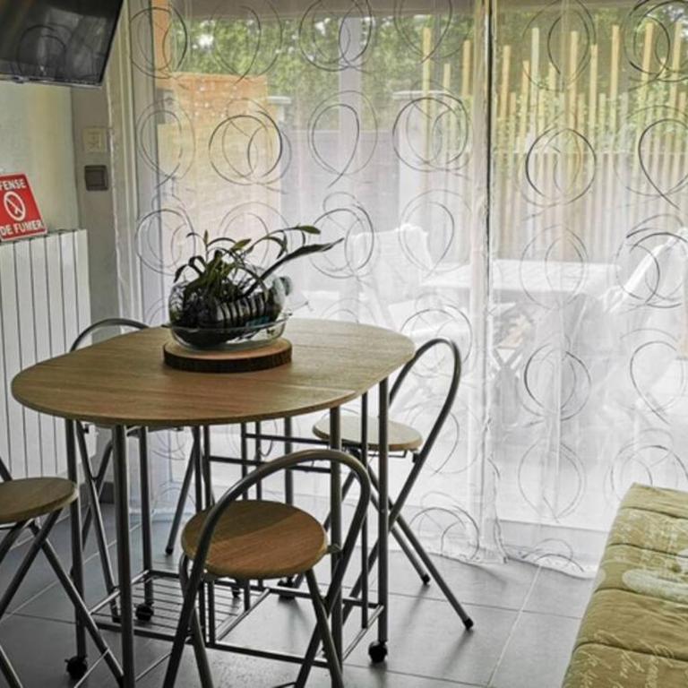 STUDIO MEZZANINE 2/3 Personnes - Studio Lit King-Size avec Canapé-Lit - 15