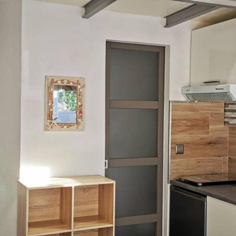 STUDIO MEZZANINE 2/3 Personnes - Studio Lit King-Size avec Canapé-Lit - 19