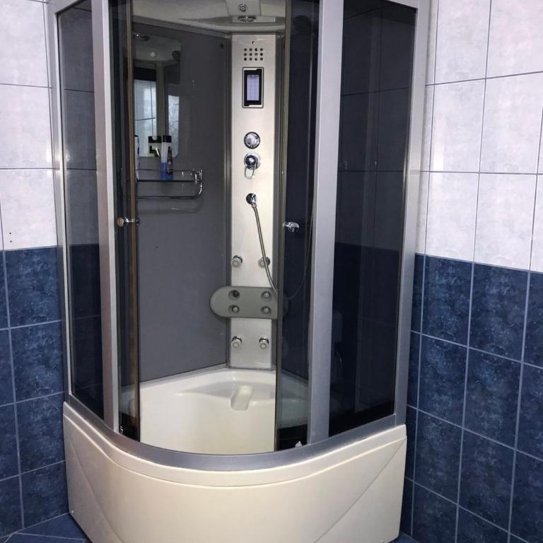 Anika - Three-Bedroom Apartment - 21