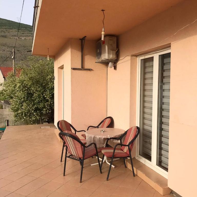 Anika - Three-Bedroom Apartment - 28