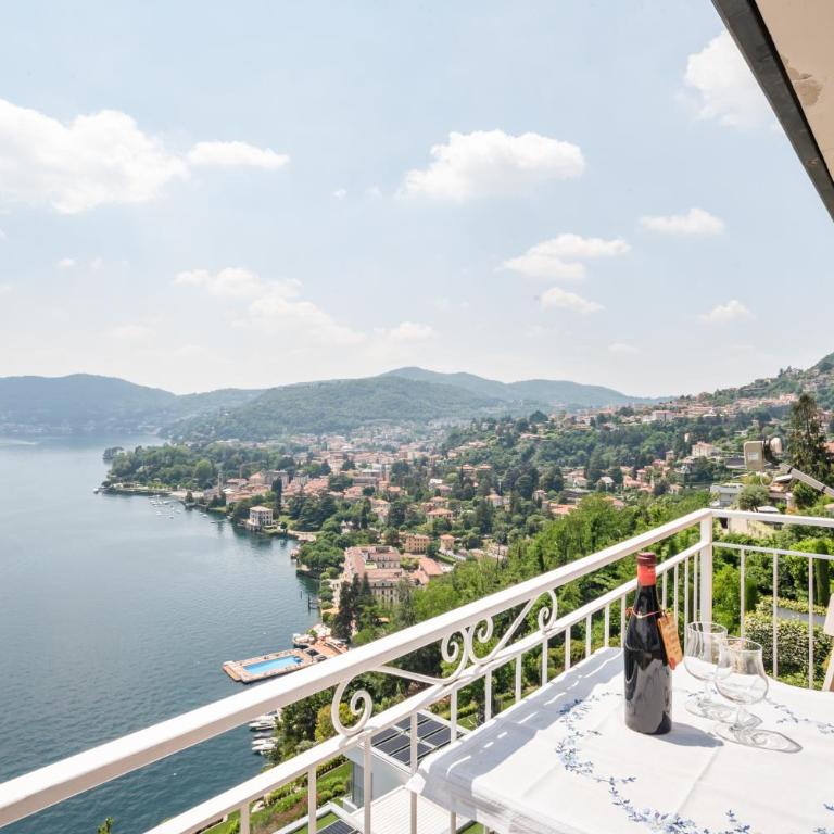 GuestHost - Cernobbio APT Stunning Lake View by Air! - Monolocale con Vista Lago - 1
