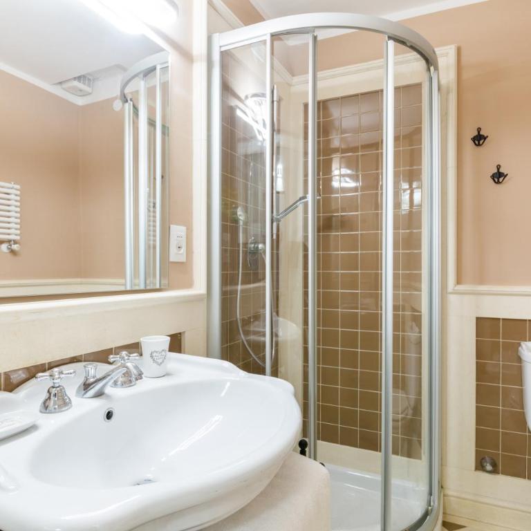 GuestHost - I Renai - Ponte delle Grazie Modern Apartment - Appartamento con 2 Camere da Letto - 5