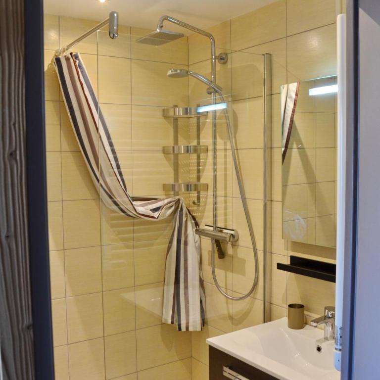 Ski Sun - Appartamento con 2 Camere da Letto - 32