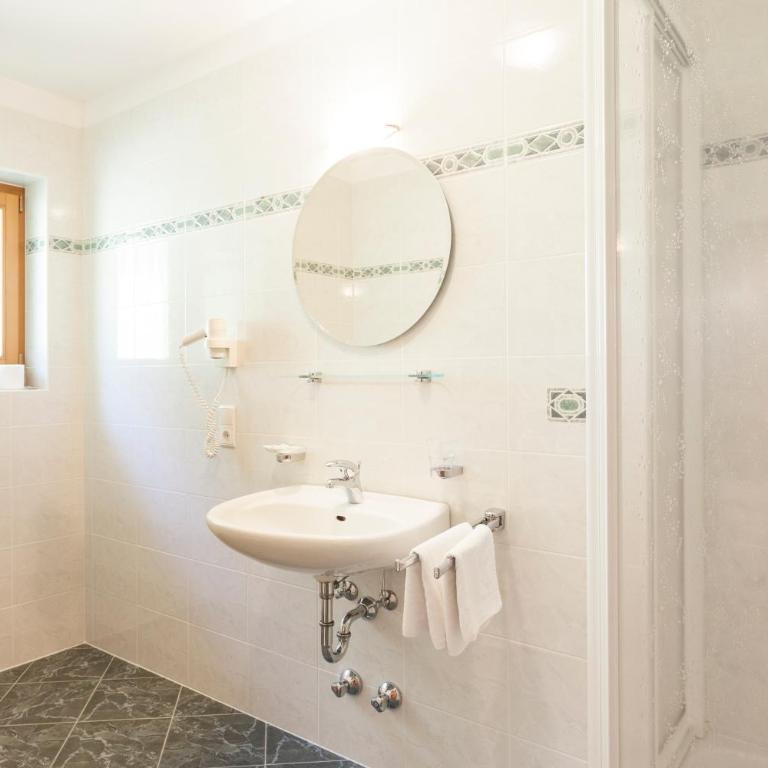 Alpenspitz Appartements - Garni - B&B - Apartment with Garden View - 9