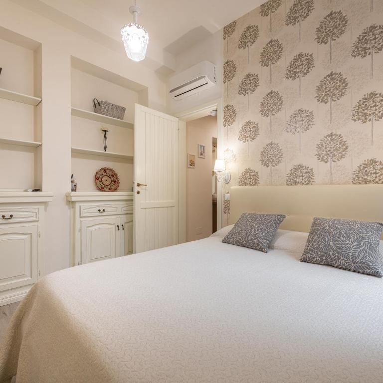 Marco's stylish home In the heart of Cagliari - Apartment - 25