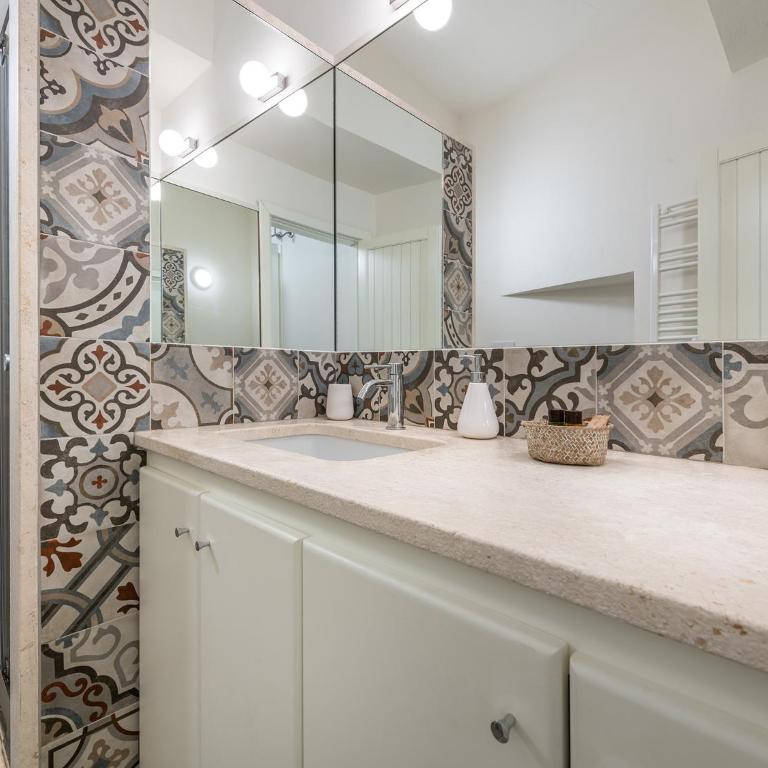 Marco's stylish home In the heart of Cagliari - Apartment - 32