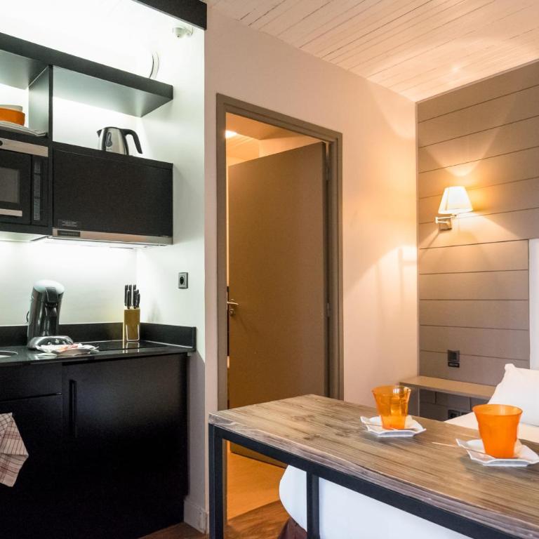 Palais Rinour - Cosy studio close to stations - Welkeys - Studio - 11