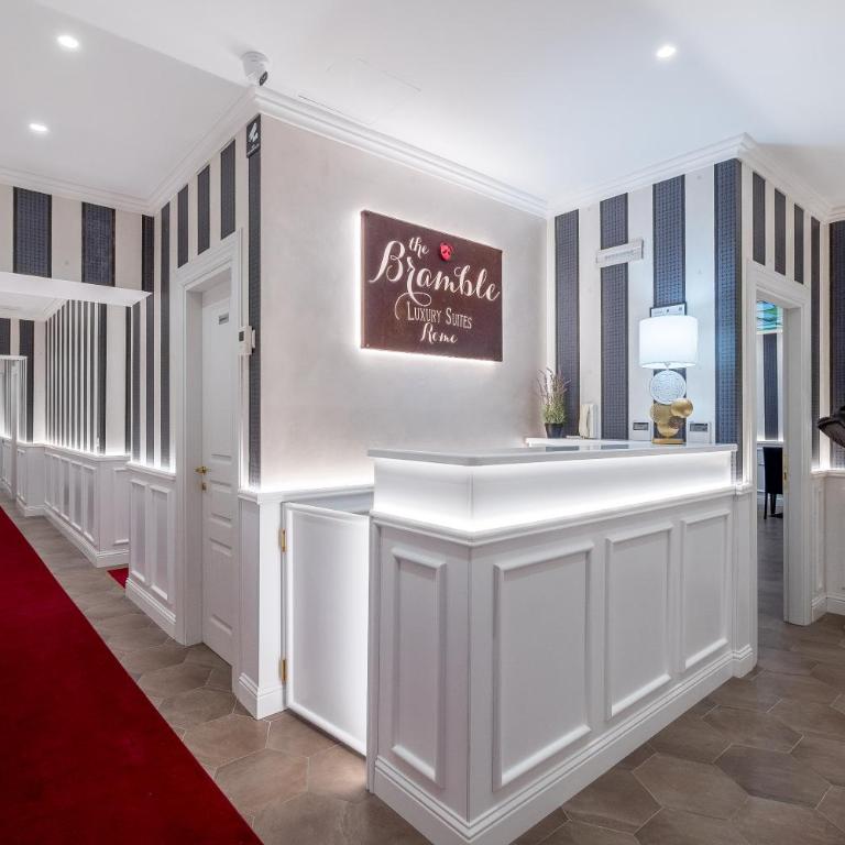 Bramble Luxury Suites - Camera Tripla Deluxe - 1