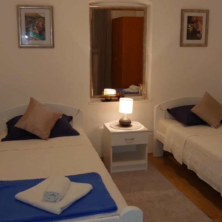 Apartments Tulipan - with free private parking garage - Two-Bedroom Apartment with Terrace - 23