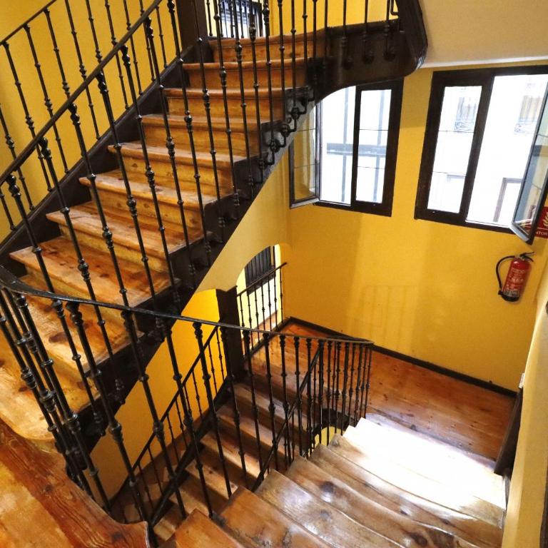 Reina Sofia Boutique II - Two-Bedroom Apartment - 53