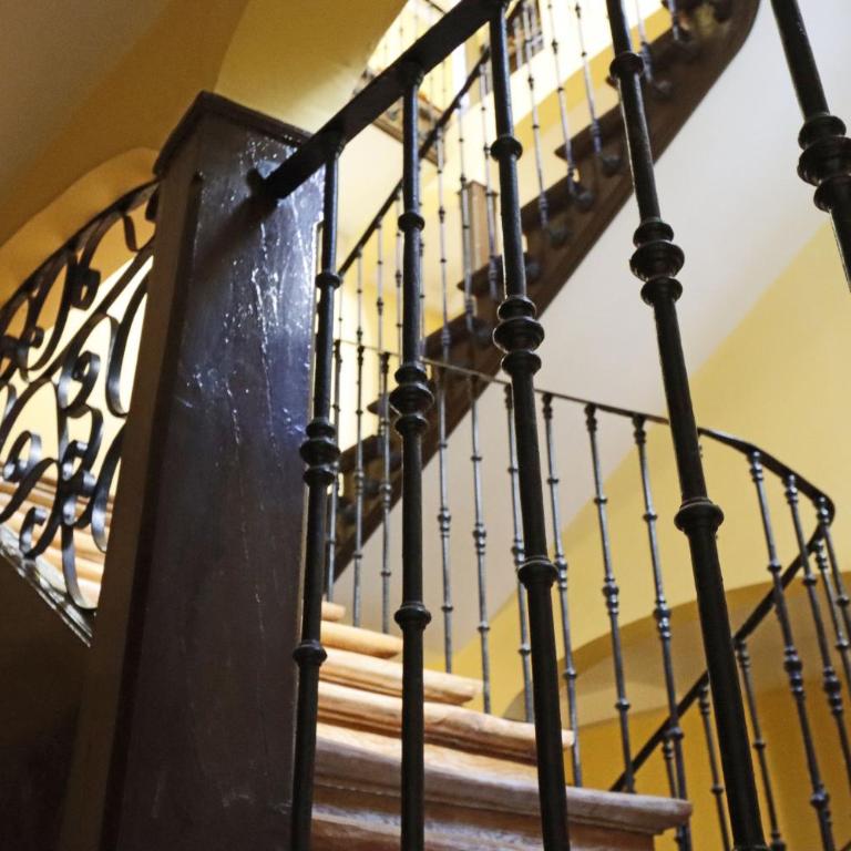 Reina Sofia Boutique II - Two-Bedroom Apartment - 54