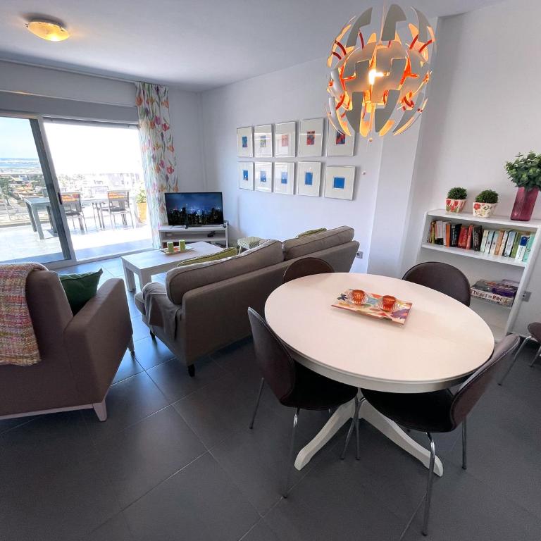 La Manga Beach Club Apartments - Three-Bedroom Apartment - 14