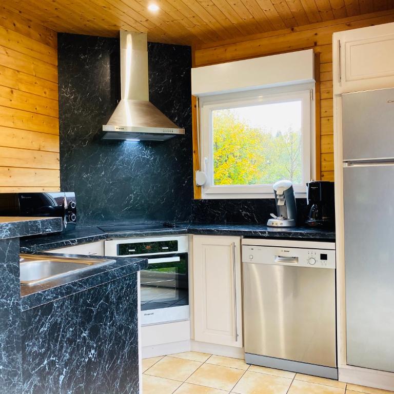 Chalet Brimbelle - Chalet - 1