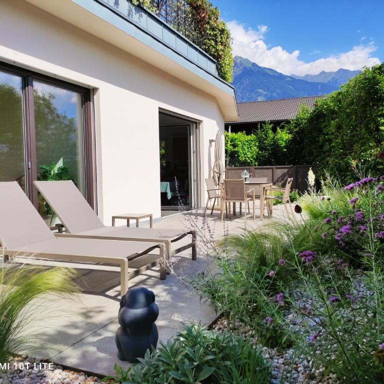 Ruhige Ferienwohnung mit Garten und Garage in Privatvilla - Appartamento con 1 Camera da Letto - 24