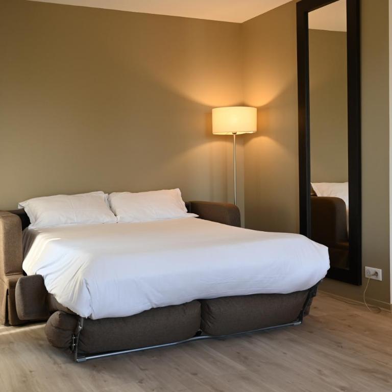 Hôtel Les Muses - Chambre Familiale Supérieure avec Vue sur le Lac - 8