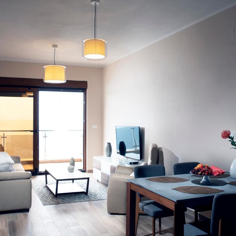 Royal Bay - One-Bedroom Apartment - 8