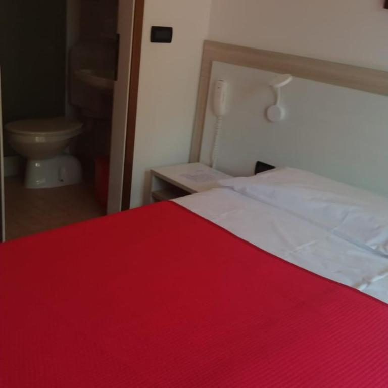 Hotel Ciao Bed & Breakfast - Camera Matrimoniale con Balcone - 8