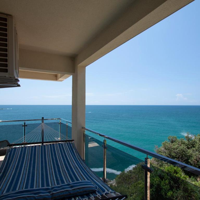 Royal Bay - Two-Bedroom Apartment - 5