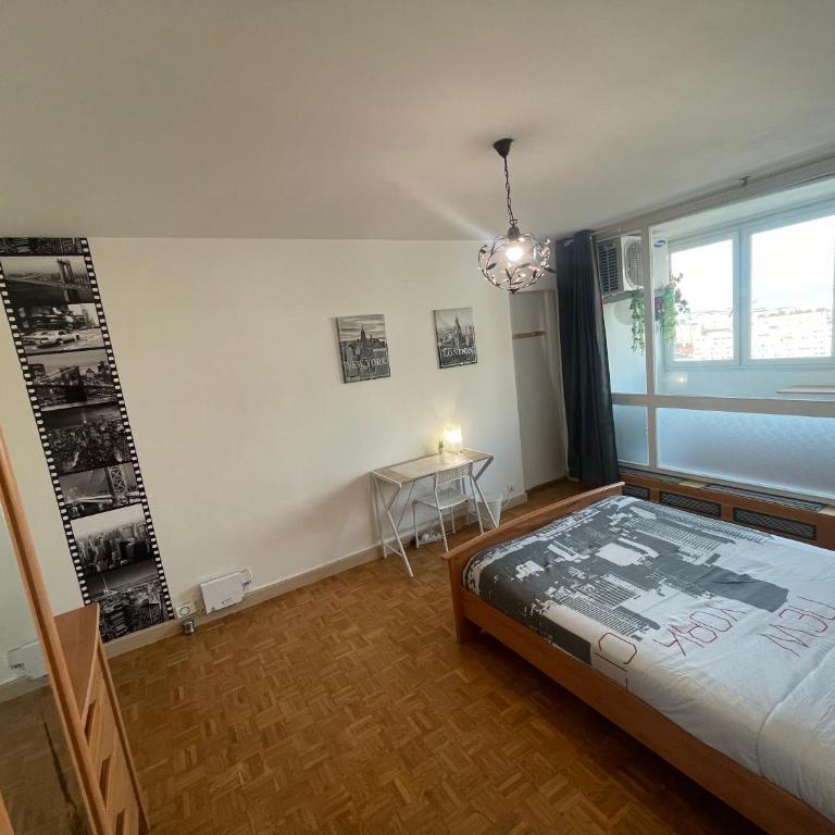 Chambre Privée en Colocation Villeurbanne Métro Bonnevay - Chambre Double Deluxe avec Balcon - 19