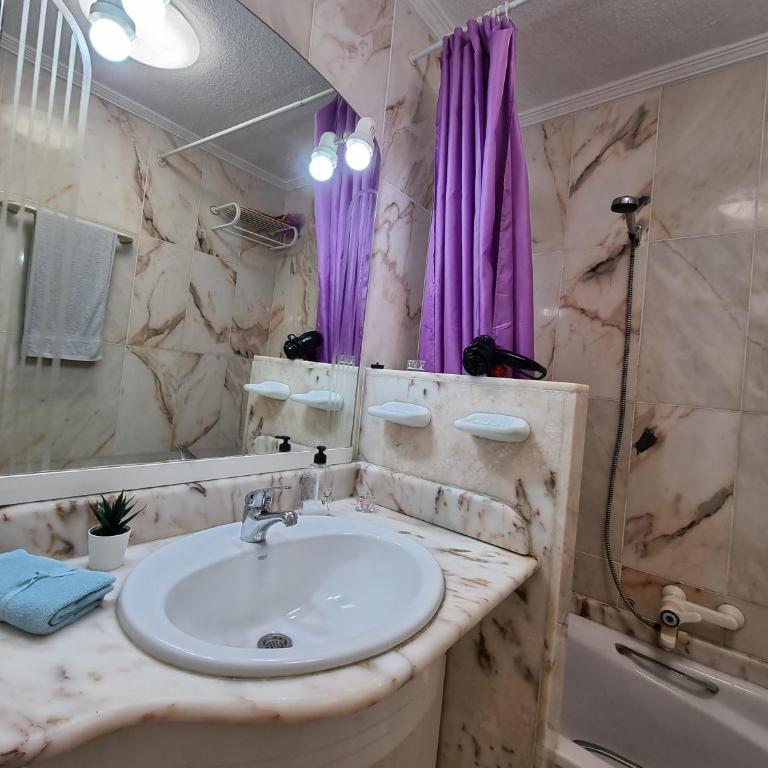 Casa Teide, ground floor Apartment Parque Santiago 1, heated pool, 100 m to sea and beach, wifi - Apartamento de 2 dormitorios - 28