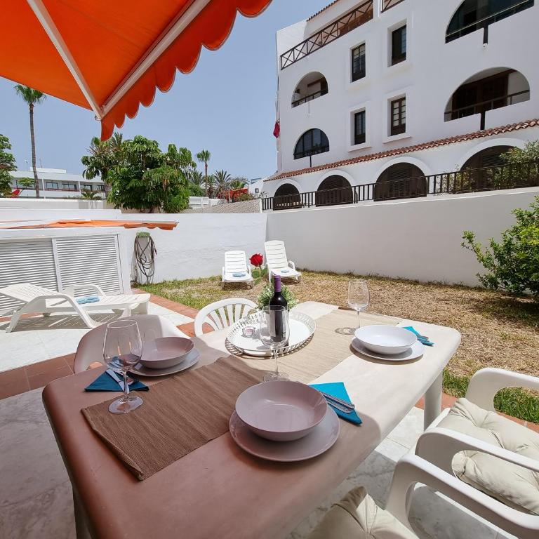 Casa Teide, ground floor Apartment Parque Santiago 1, heated pool, 100 m to sea and beach, wifi - Apartamento de 2 dormitorios - 4